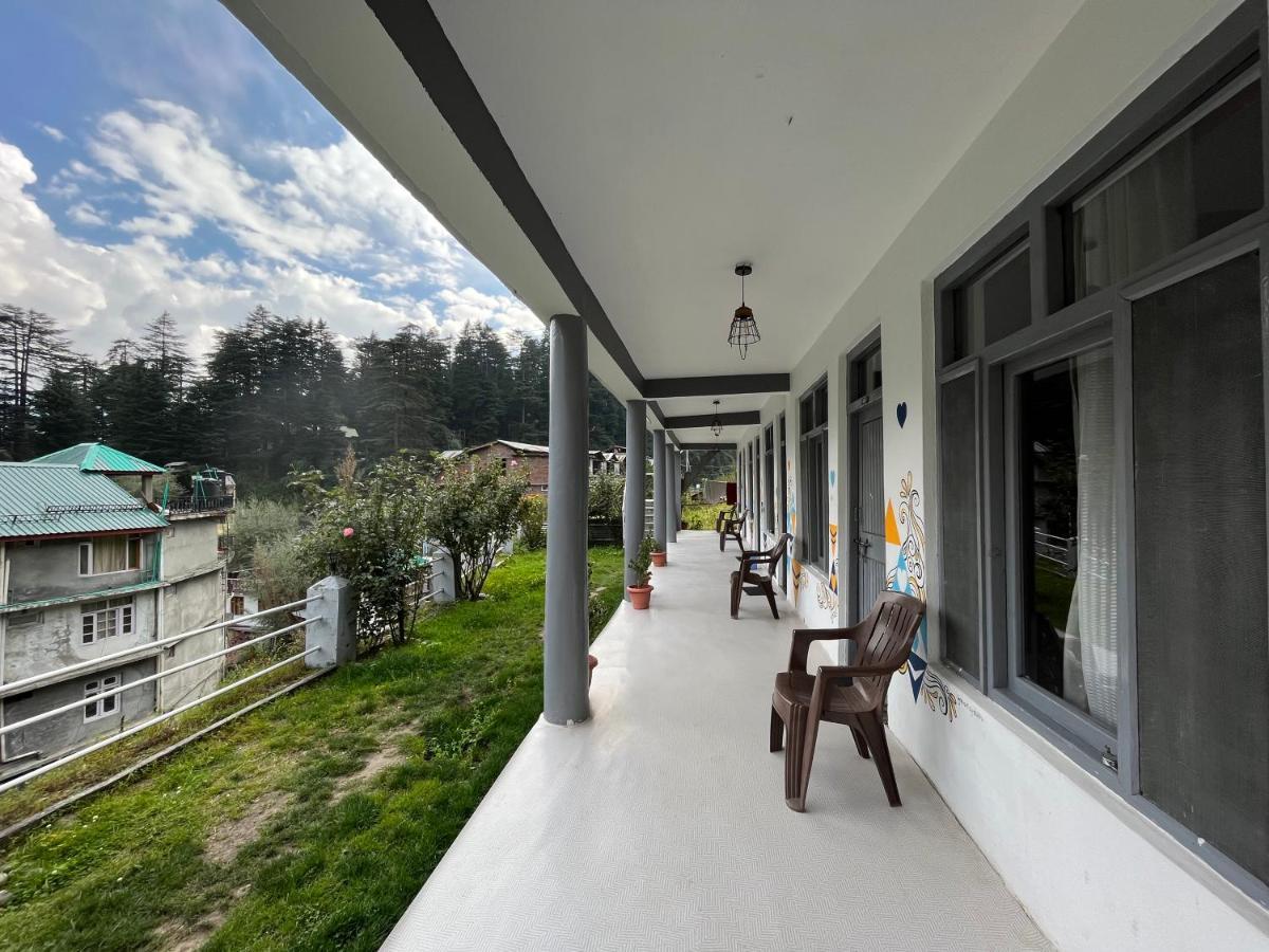Young Monk Hostel & Cafe Old Manali Esterno foto