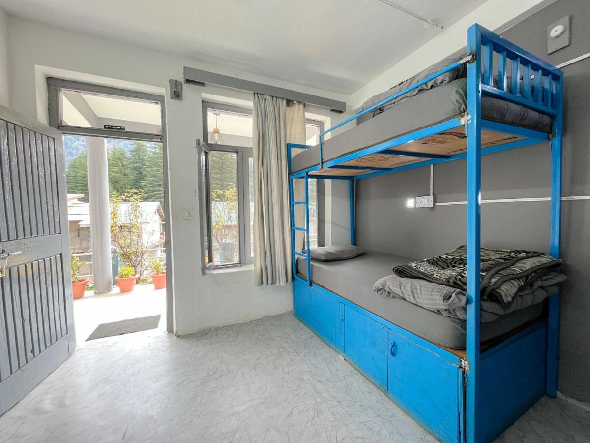 Young Monk Hostel & Cafe Old Manali Esterno foto